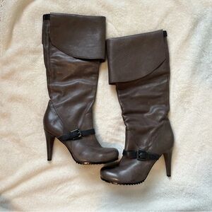Elegant Brown Fold-Over Heeled Boots